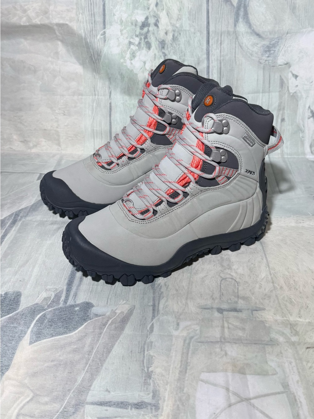 XPETI Women's Thermator 8 Mid High-Top Waterproof Outdoor Hiking Boot Size 8.5